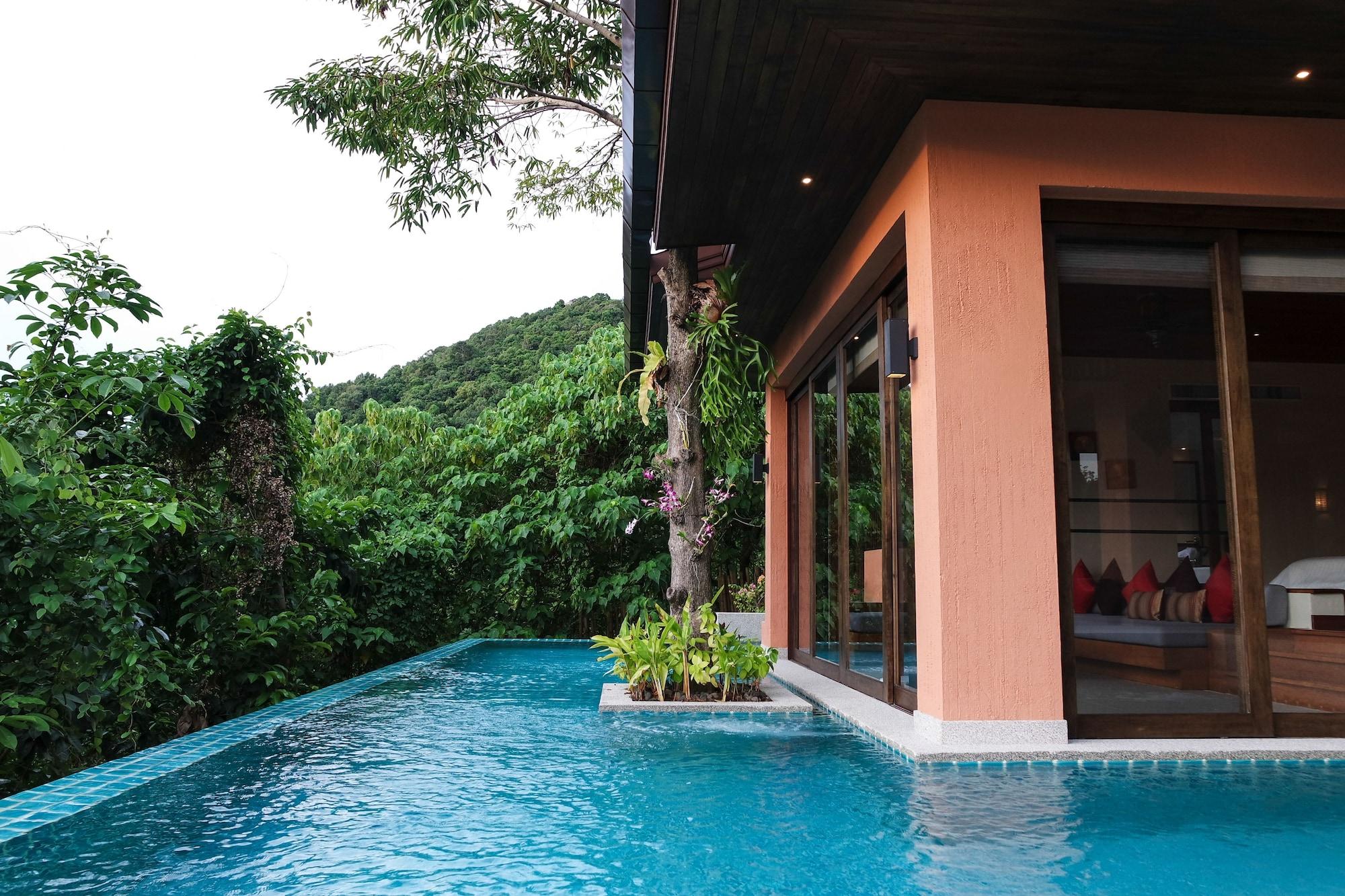 Tempat peranginan Korsiri Pool Cape Panwa