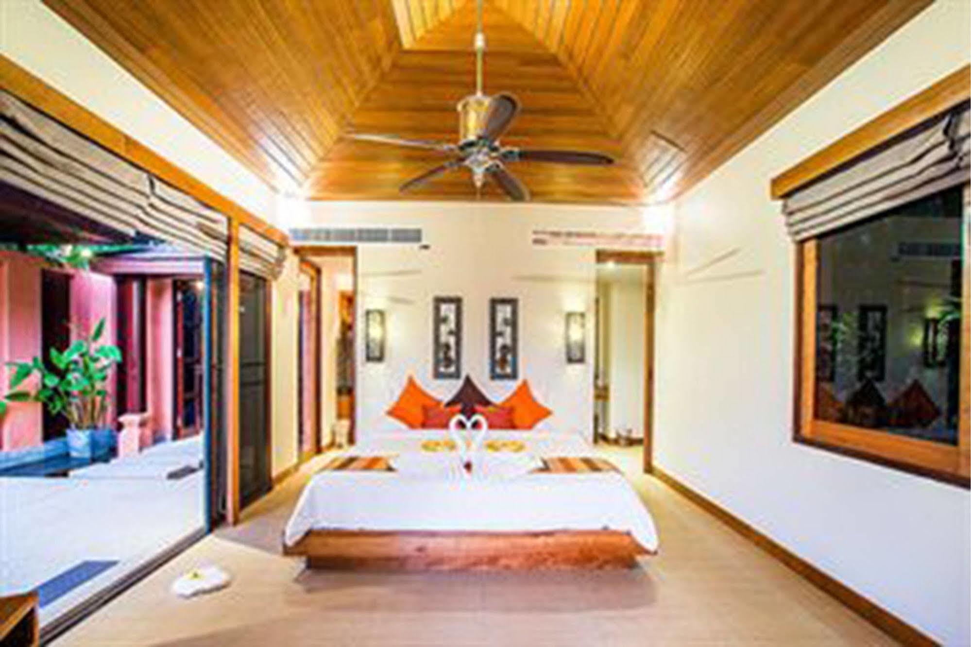 Tempat peranginan Korsiri Pool 4*